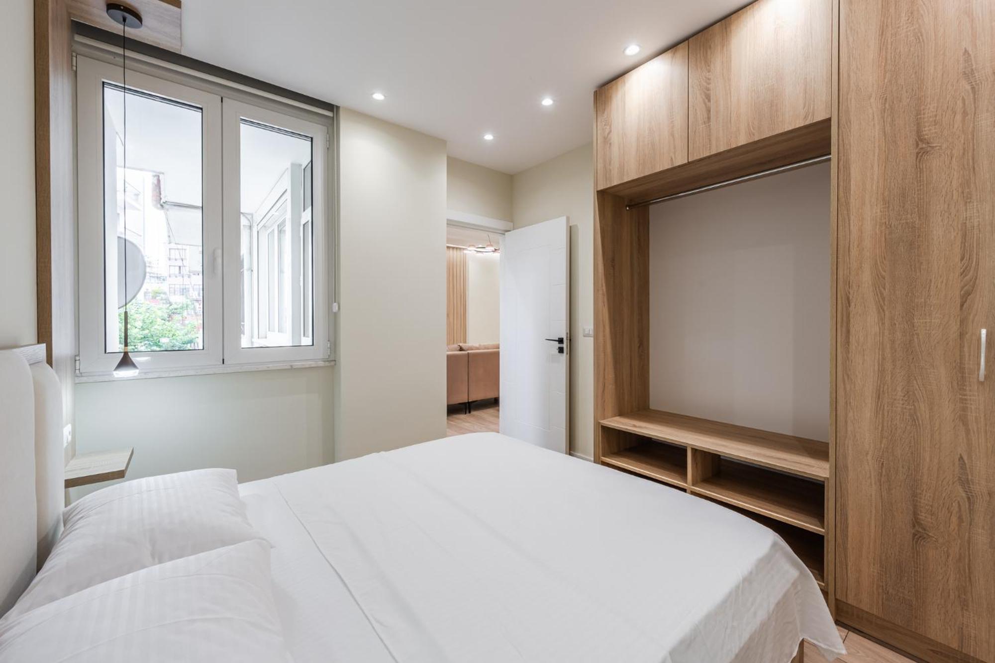 Lucas Central Home Tiranë Eksteriør bilde