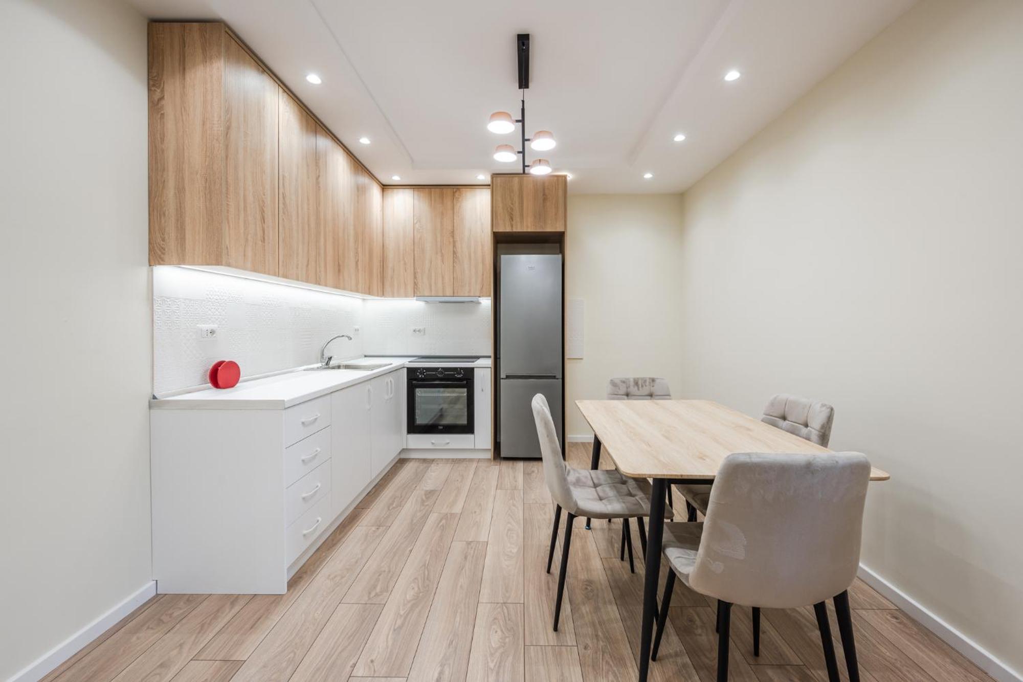 Lucas Central Home Tiranë Eksteriør bilde