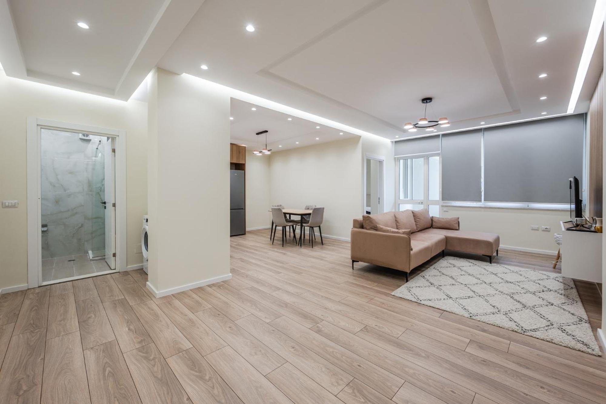 Lucas Central Home Tiranë Eksteriør bilde